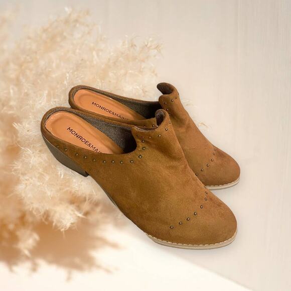 Monroe & Main Bootie Slide Mules Tan Caramel Stud Accents Size 9 - Picture 1 of 6